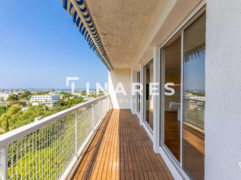 Appartement Marseille 8e - 2 chambres - 81m²