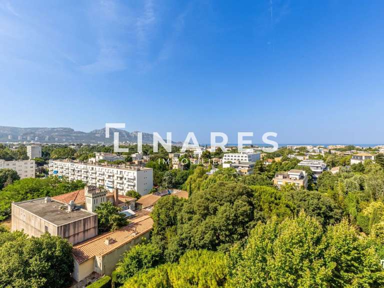 Appartement Marseille 8e - 2 chambres - 81m²