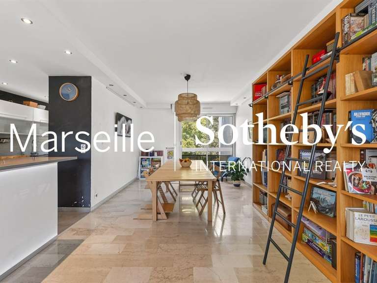 Appartement Marseille 8e - 3 chambres - 137m²
