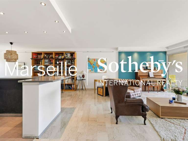 Appartement Marseille 8e - 3 chambres - 137m²