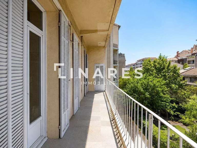 Appartement Marseille 8e - 5 chambres - 158m²