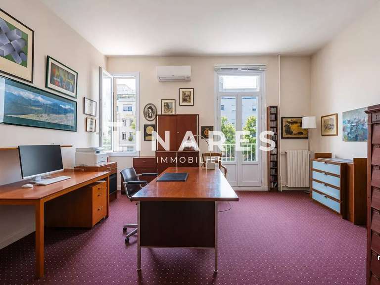 Appartement Marseille 8e - 5 chambres - 158m²