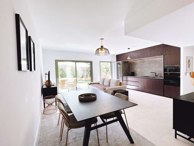 Appartement Marseille 8e - 2 chambres - 63m²