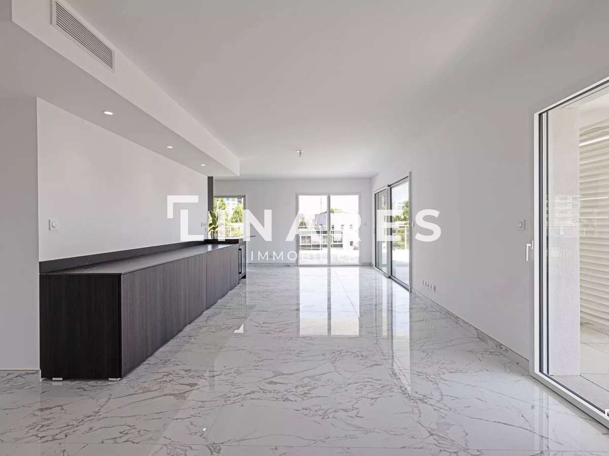 Apartment Marseille 8e