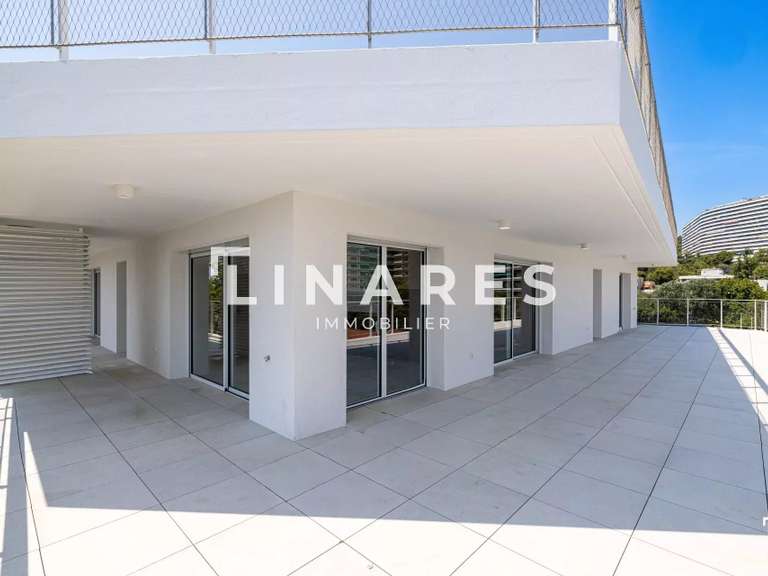 Apartment Marseille 8e - 3 bedrooms - 160m²