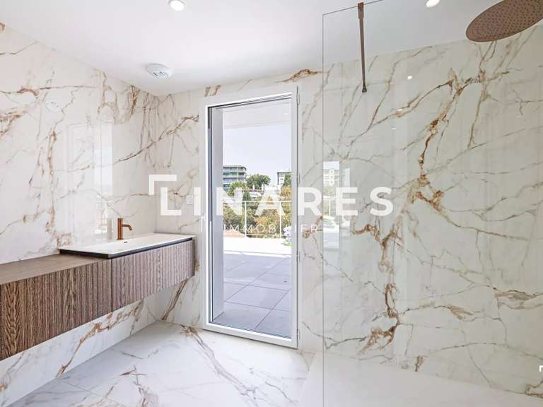 Apartment Marseille 8e - 3 bedrooms - 160m²