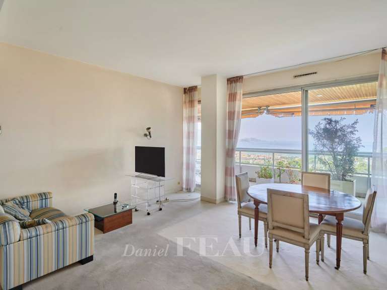 Appartement Marseille 8e - 4 chambres - 215m²
