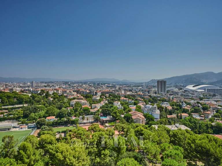 Appartement Marseille 8e - 4 chambres - 215m²