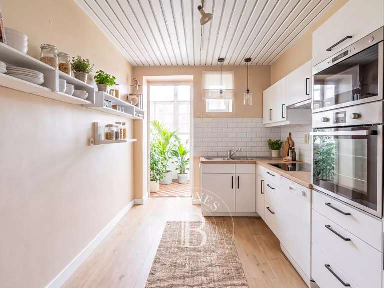 Appartement Marseille 8e - 3 chambres - 232m²