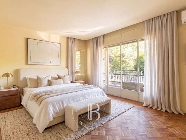 Appartement Marseille 8e - 3 chambres - 232m²
