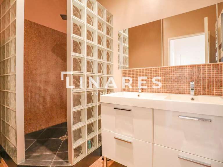 Appartement Marseille 8e - 3 chambres - 143m²