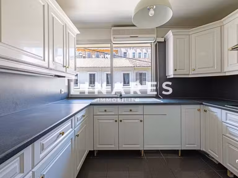Appartement Marseille 8e - 3 chambres - 147m²