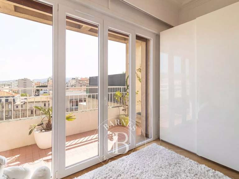 Appartement Marseille 8e - 4 chambres - 343m²