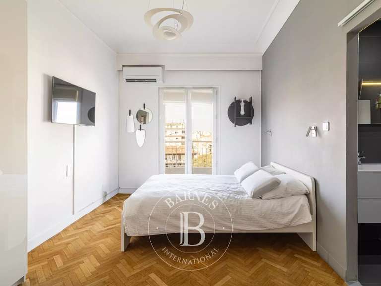 Appartement Marseille 8e - 4 chambres - 343m²
