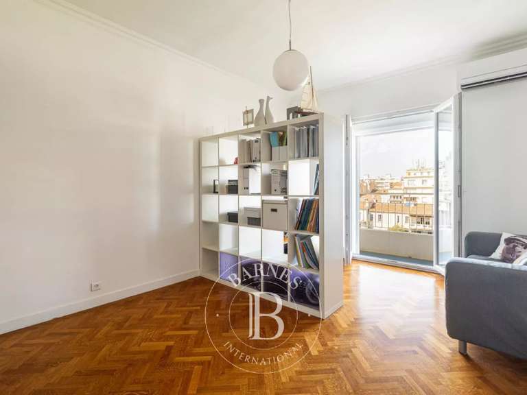 Appartement Marseille 8e - 4 chambres - 343m²