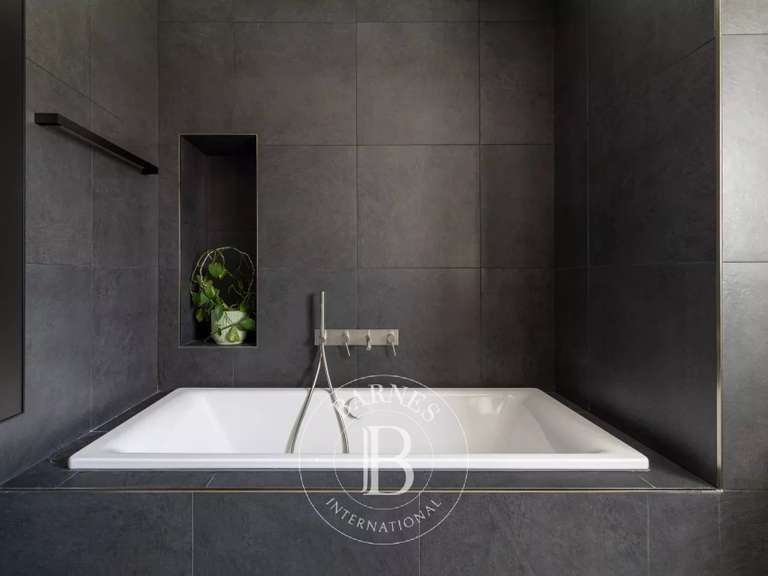 Appartement Marseille 8e - 4 chambres - 343m²