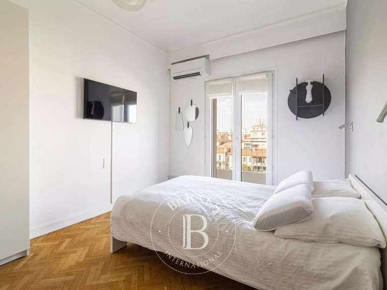 Appartement Marseille 8e - 4 chambres - 343m²