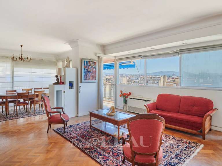 Appartement Marseille 8e - 3 chambres - 188m²