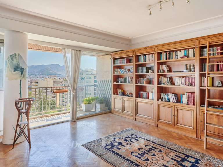 Appartement Marseille 8e - 3 chambres - 188m²