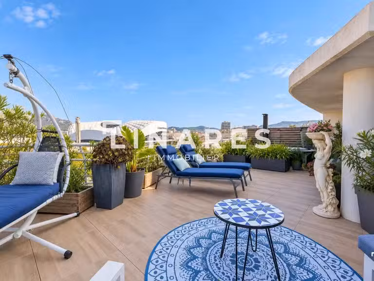 Appartement Marseille 8e - 3 chambres - 143m²