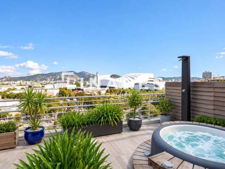 Appartement Marseille 8e - 3 chambres - 143m²