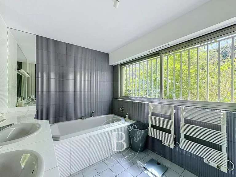 Appartement Marseille 8e - 4 chambres - 170m²