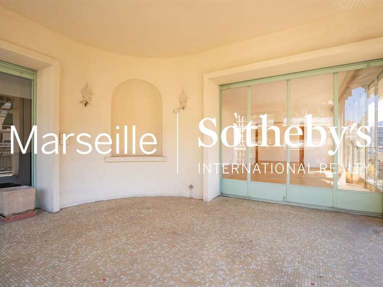 Appartement Marseille 8e - 3 chambres - 204m²