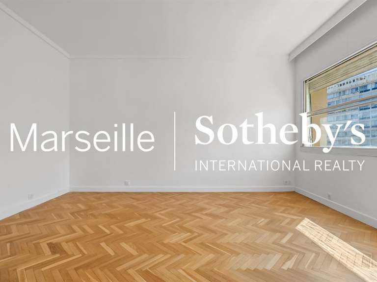 Appartement Marseille 8e - 3 chambres - 204m²