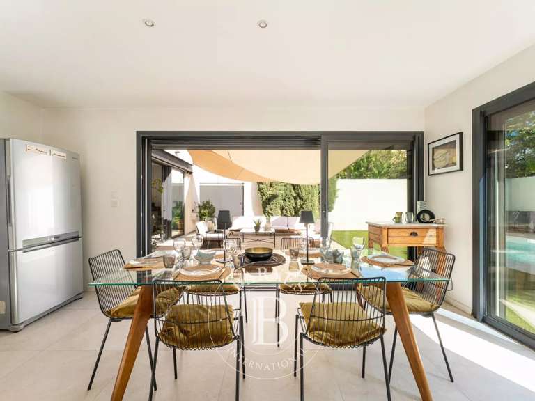 Appartement Marseille 8e - 3 chambres - 134m²