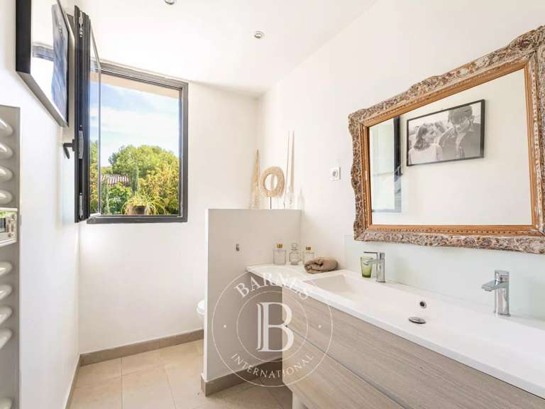 Appartement Marseille 8e - 3 chambres - 134m²