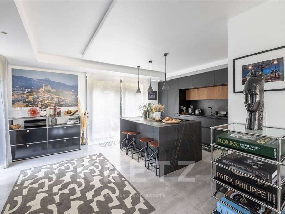 Apartment Marseille 8e