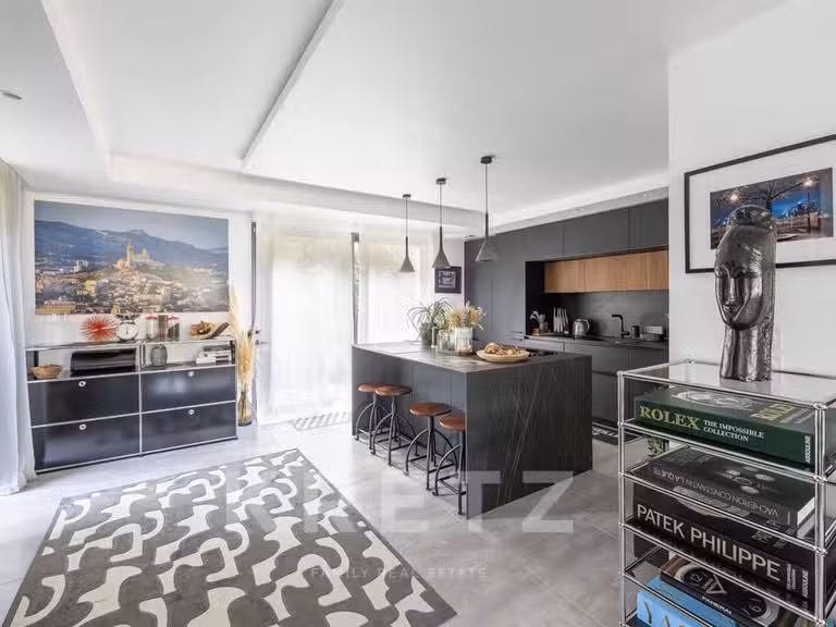 Appartement Marseille 8e - 3 chambres - 130m²
