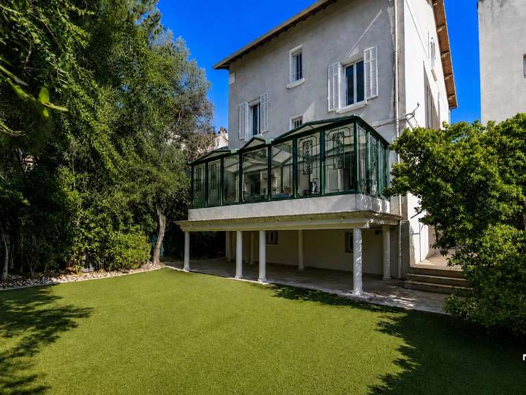 Appartement Marseille 8e - 6 chambres - 325m²