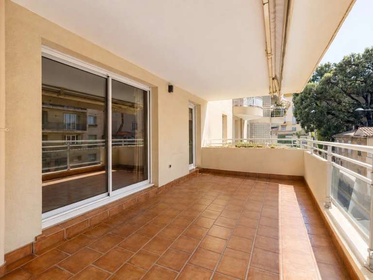 Appartement Marseille 8e - 3 chambres - 117m²