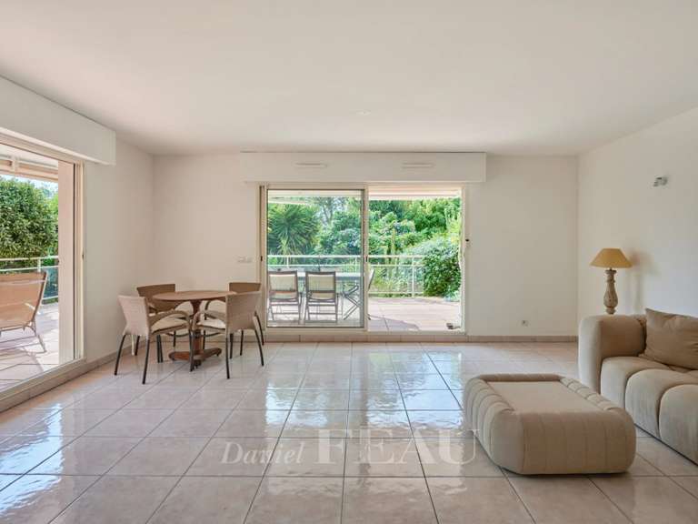 Appartement Marseille 8e - 3 chambres - 94m²