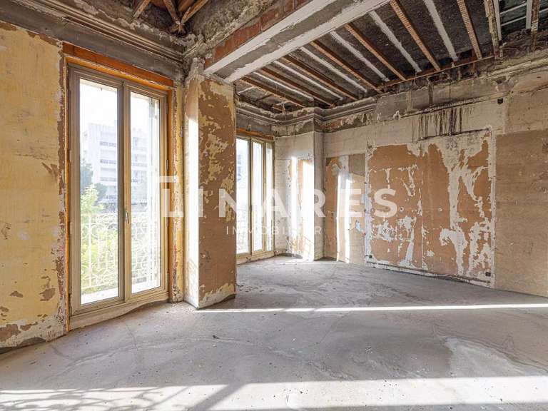 Mansion Marseille 8e - 357m²