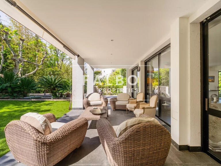 Maison Marseille 8e - 2 chambres - 219m²