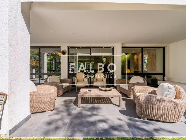 Maison Marseille 8e - 2 chambres - 219m²