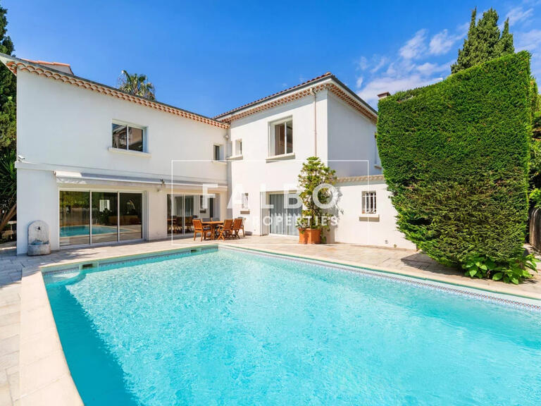 Maison Marseille 8e - 5 chambres - 220m²