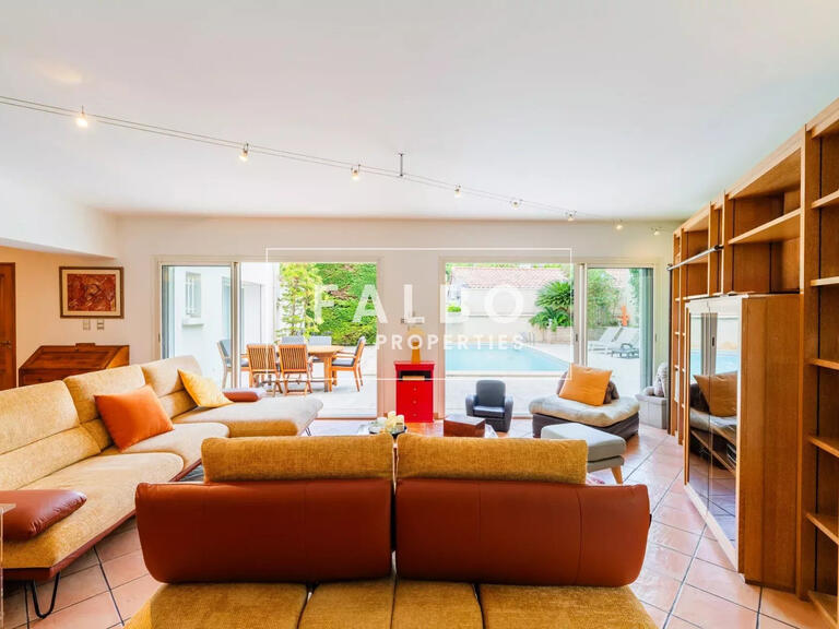 Maison Marseille 8e - 5 chambres - 220m²