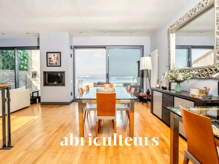 Maison Marseille 8e - 4 chambres - 195m²