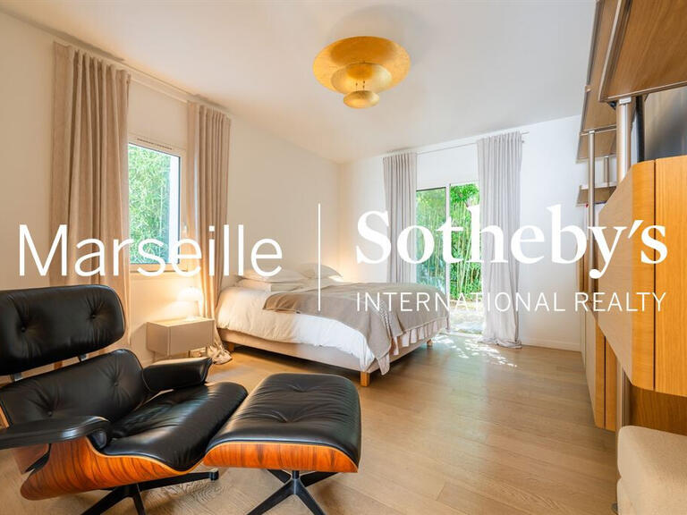 Maison Marseille 8e - 4 chambres - 313m²