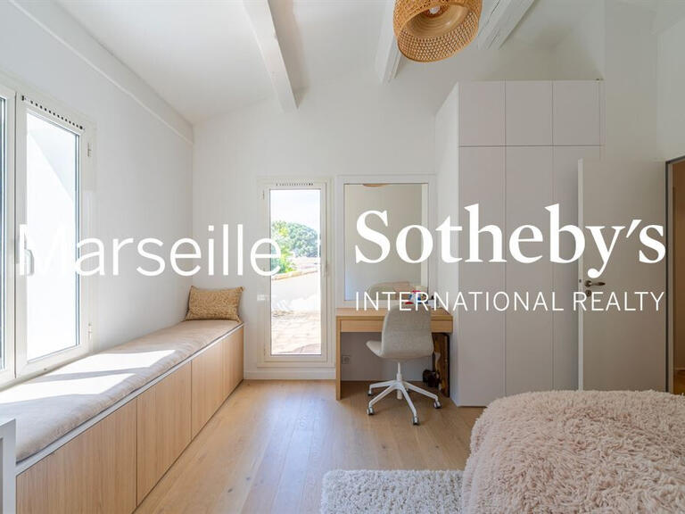 Maison Marseille 8e - 4 chambres - 313m²
