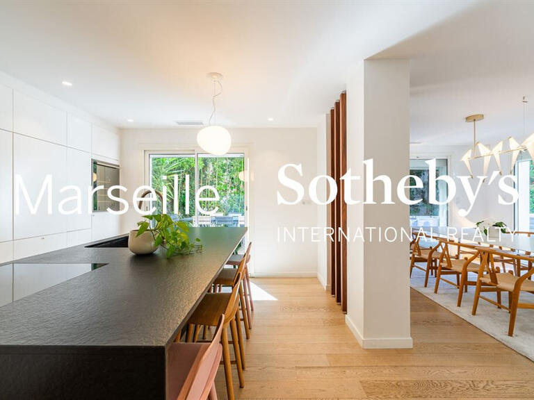 Maison Marseille 8e - 4 chambres - 313m²