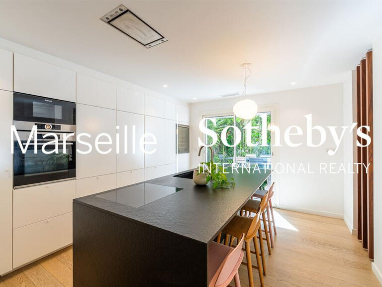 Maison Marseille 8e - 4 chambres - 313m²