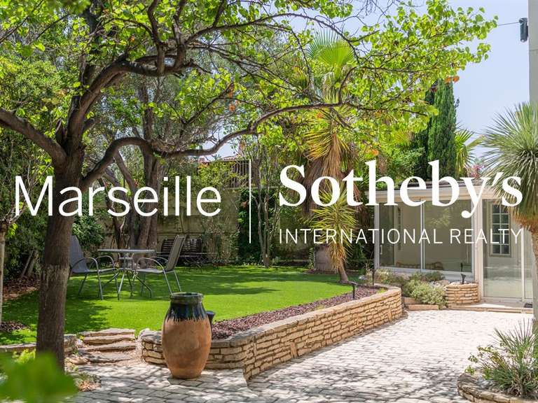 Maison Marseille 8e - 4 chambres - 315m²