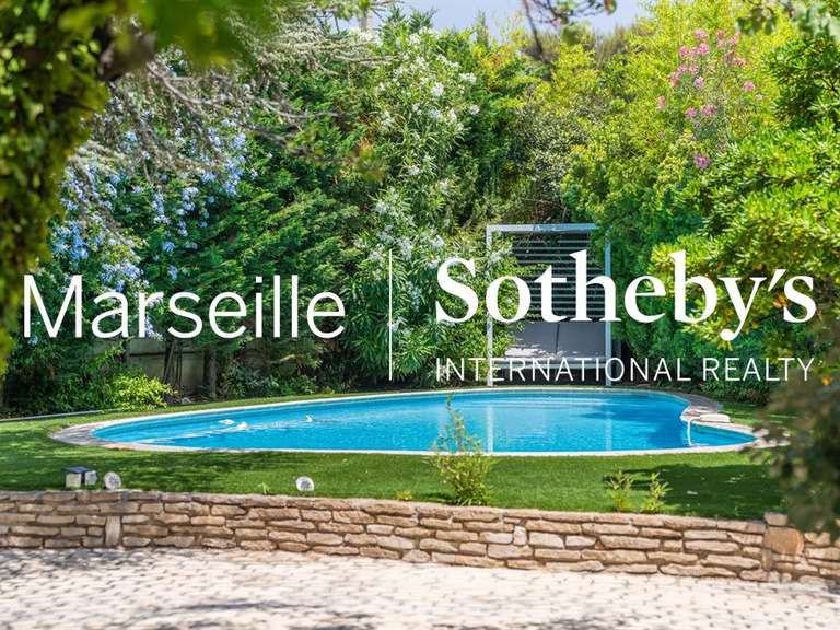 Maison Marseille 8e - 4 chambres - 315m²