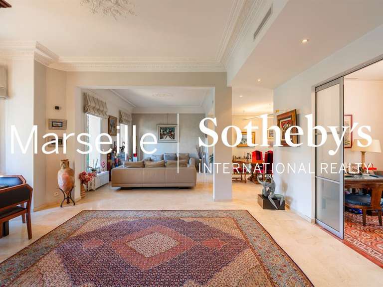 House Marseille 8e - 4 bedrooms - 293m²