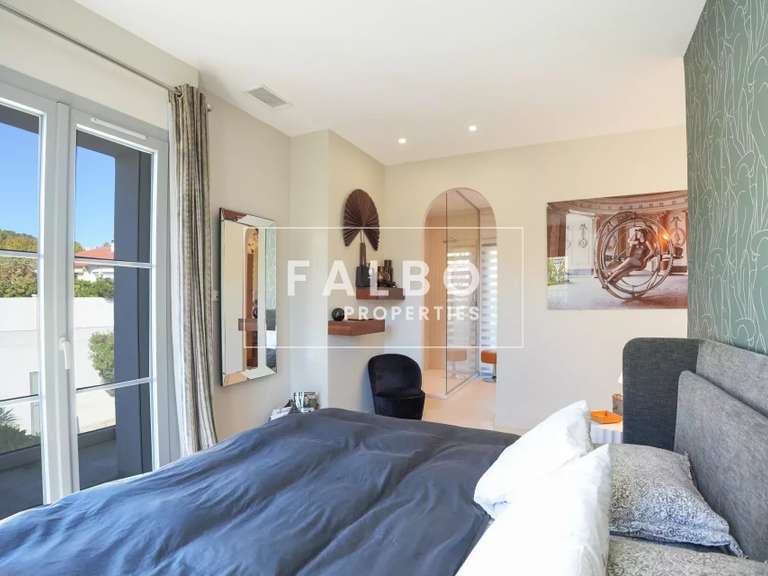 House Marseille 8e - 4 bedrooms - 171m²