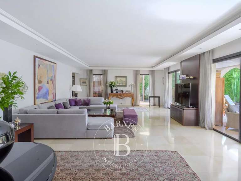 House Marseille 8e - 4 bedrooms - 244m²